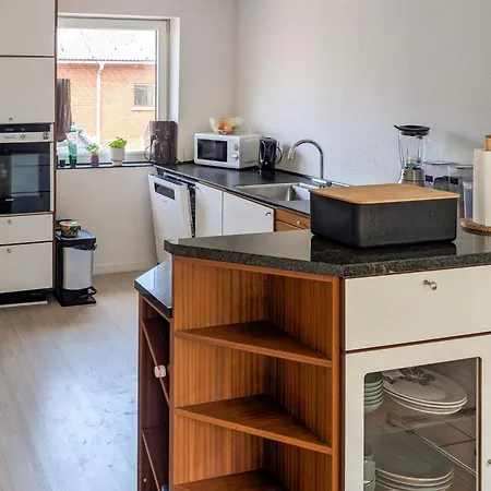 6 Person In Дом отдыха *