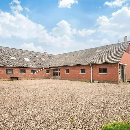 6 Person In * Грам